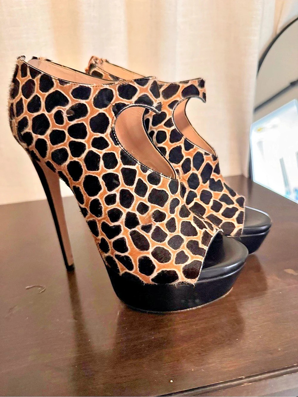 Ruthie Davis Animal Print Platform Heels EU 39